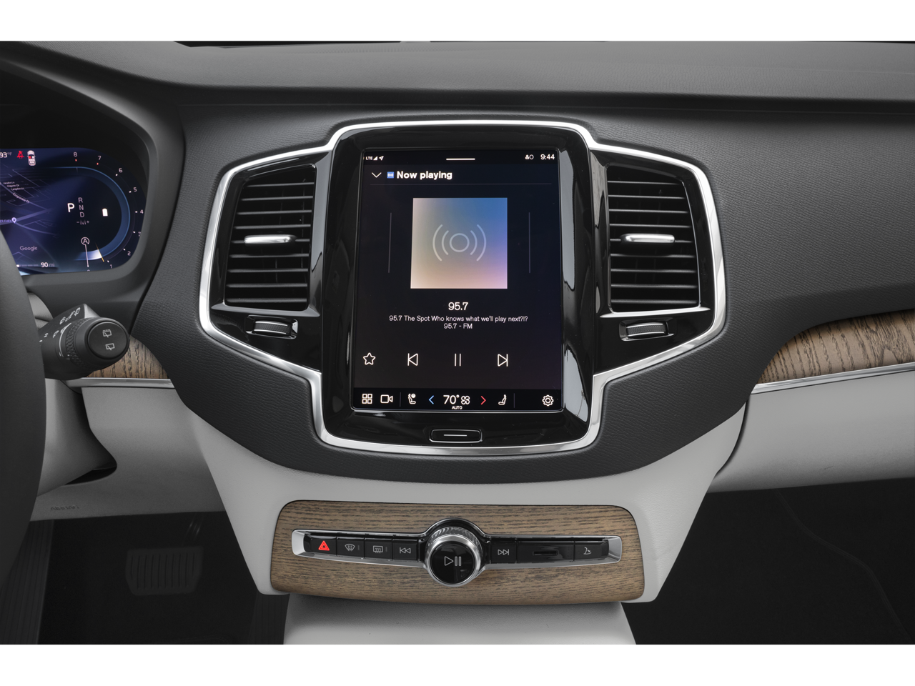 2025 Volvo XC90 B6 Plus 7-Seater