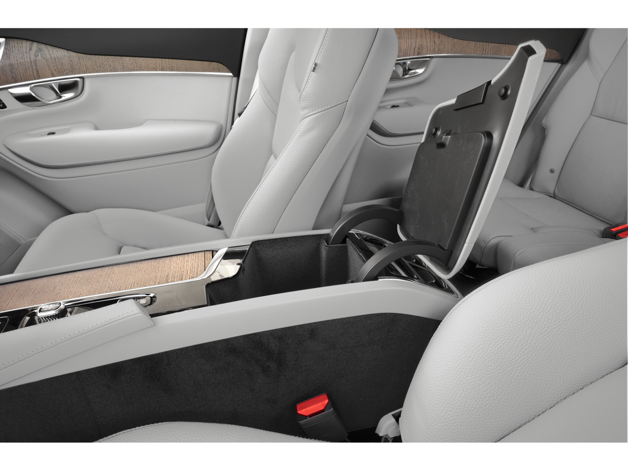 2025 Volvo XC90 B6 Plus 7-Seater