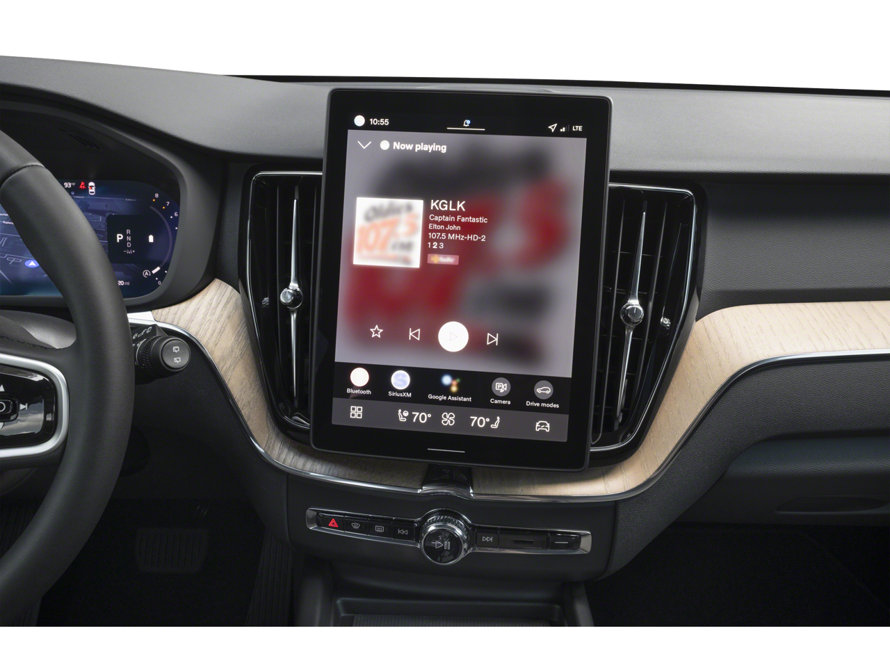 2026 Volvo XC60 B5 Plus