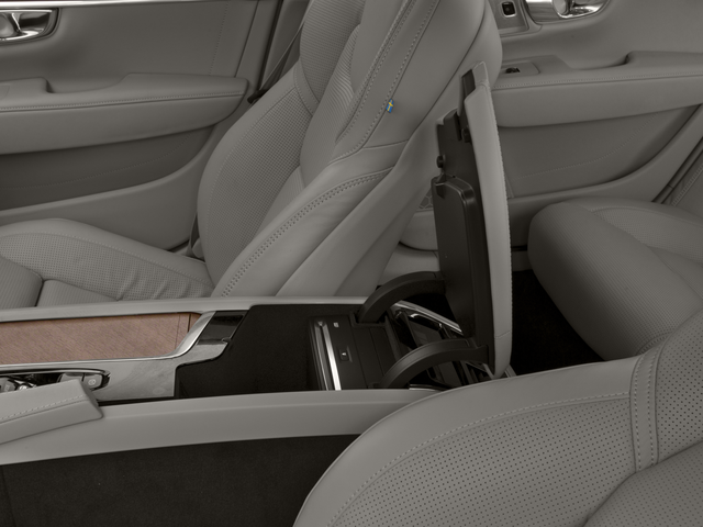 2017 Volvo S90 T5 Momentum