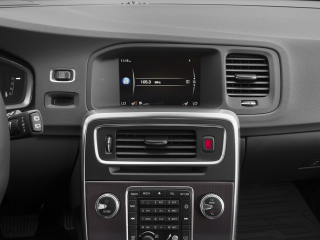 2018 Volvo V60 Cross Country T5