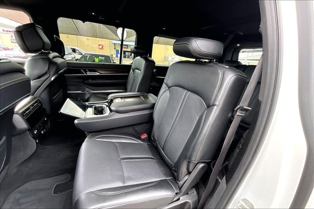 2024 Jeep Grand Wagoneer L Base