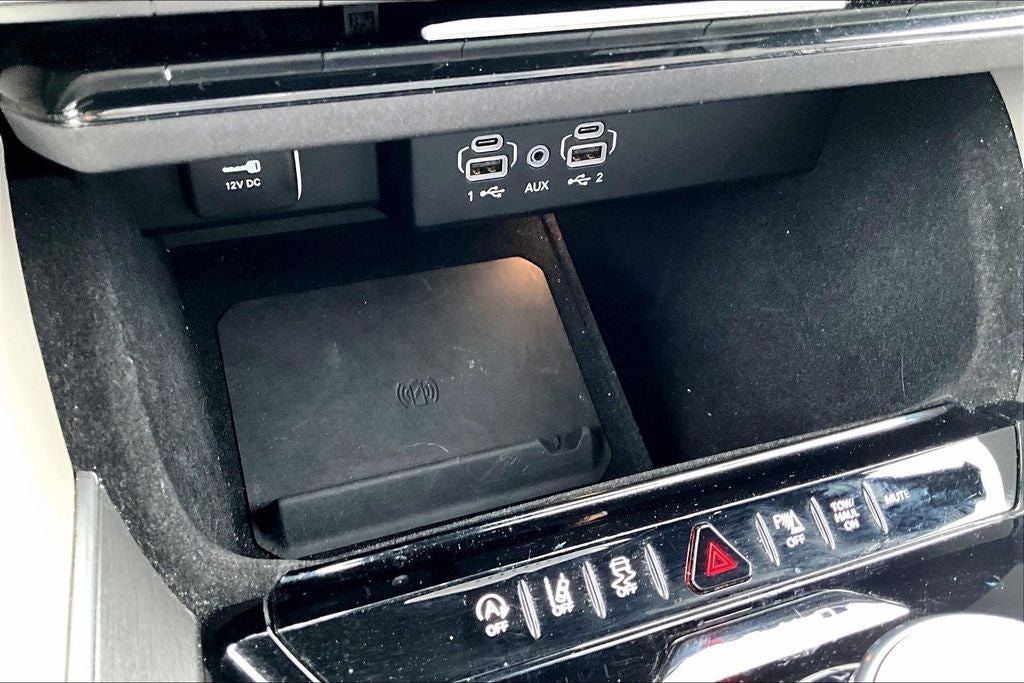 2025 Jeep Wagoneer Base