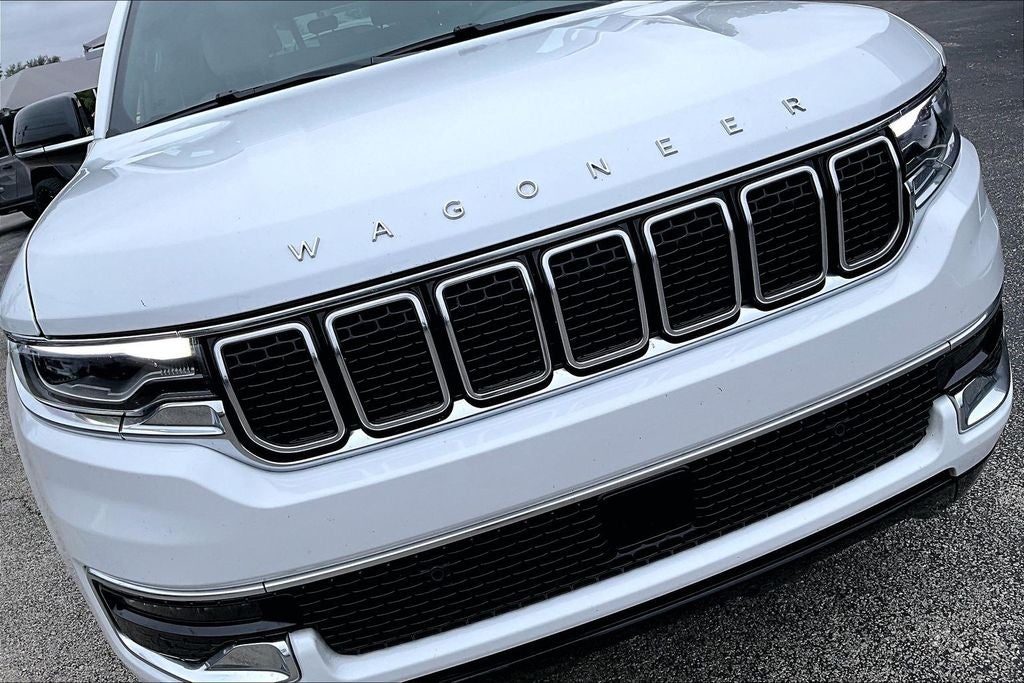 2025 Jeep Wagoneer Base