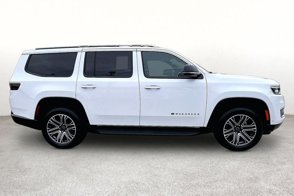 2025 Jeep Wagoneer Base