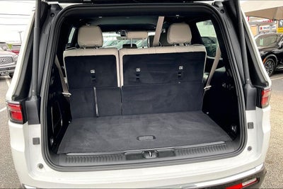 2025 Jeep Wagoneer Base