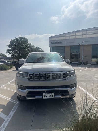 2022 Jeep Grand Wagoneer Series III