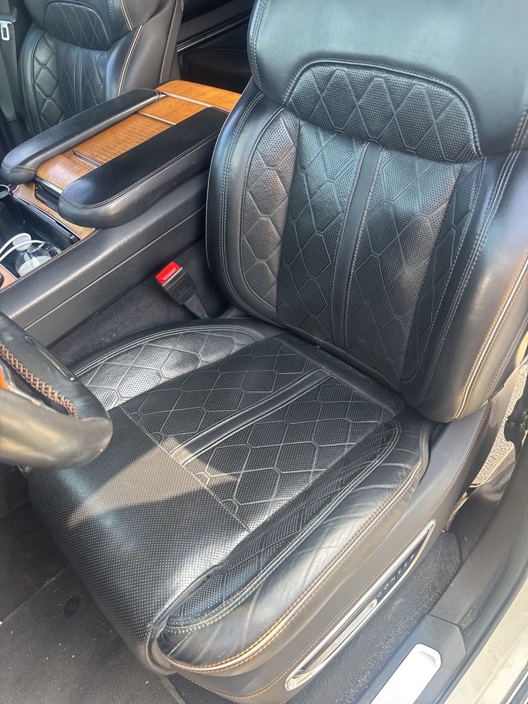 2022 Jeep Grand Wagoneer Series III