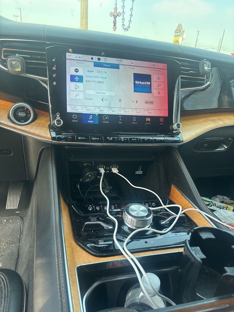 2022 Jeep Grand Wagoneer Series III