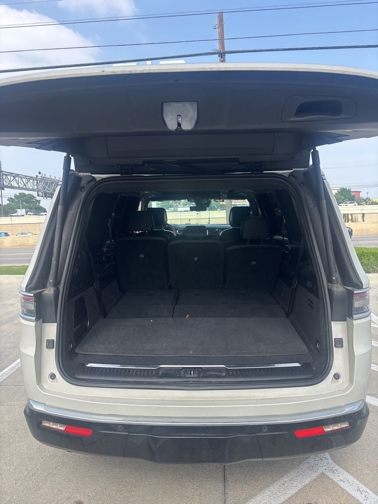 2022 Jeep Grand Wagoneer Series III