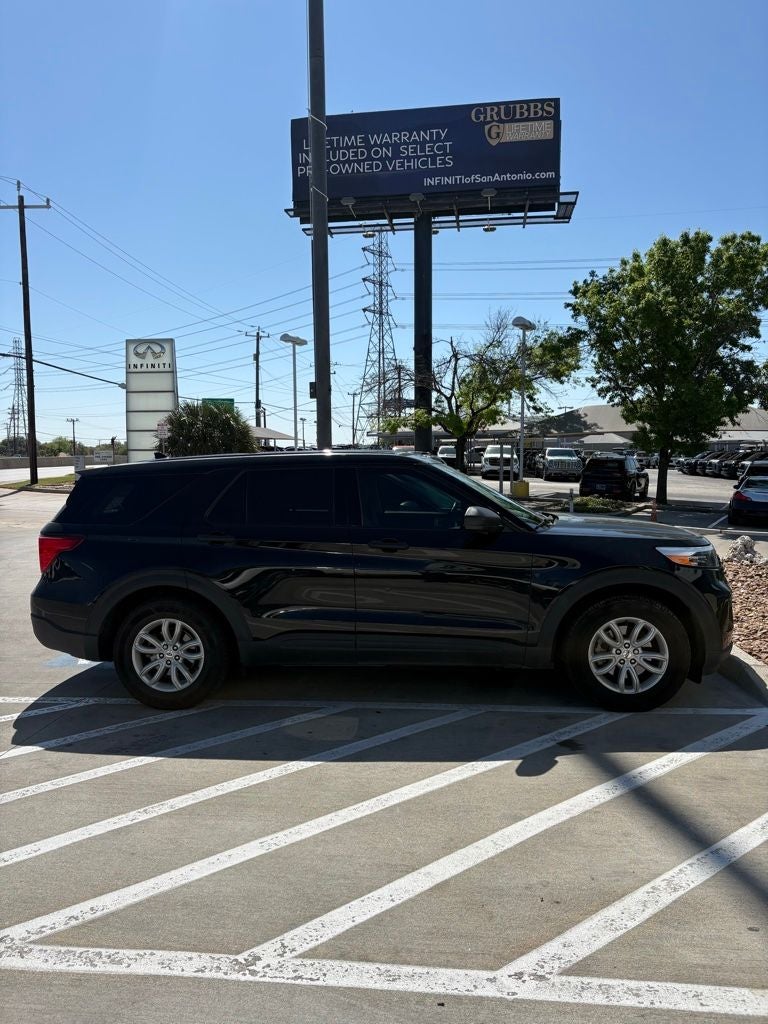 2020 Ford Explorer Base