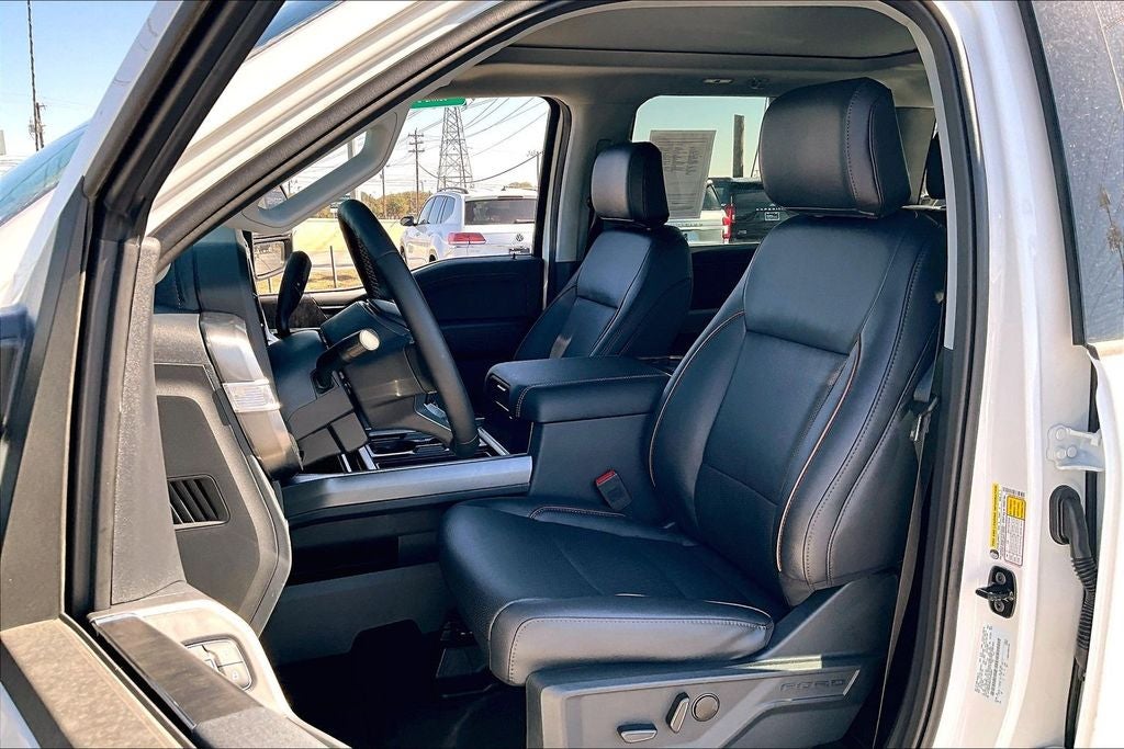 2026 Ford F-450SD Lariat DRW