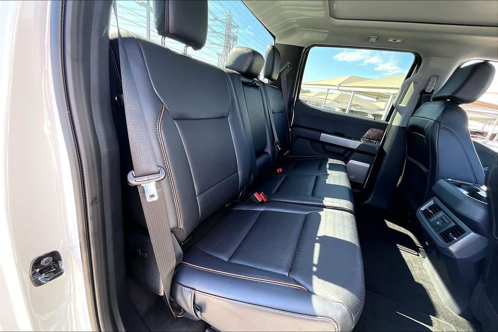 2026 Ford F-450SD Lariat DRW