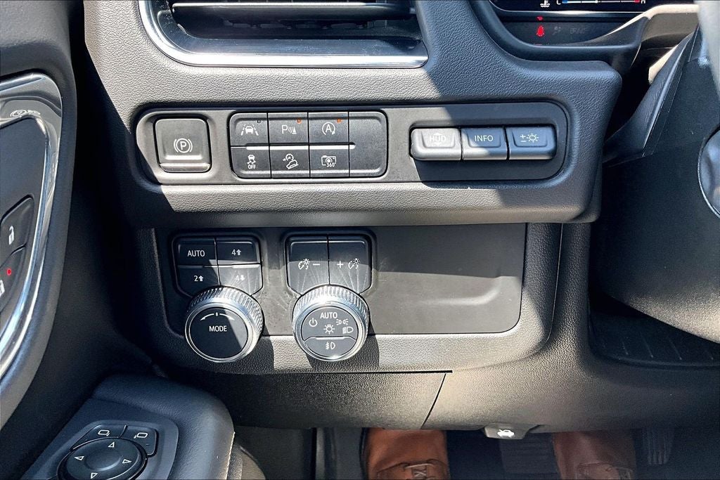 2023 GMC Yukon AT4