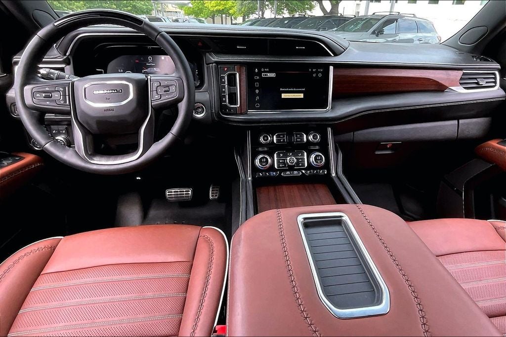 2023 GMC Yukon Denali Ultimate