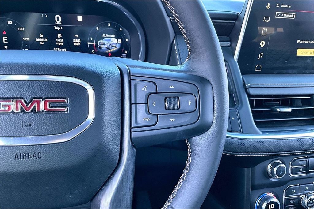 2023 GMC Yukon XL AT4