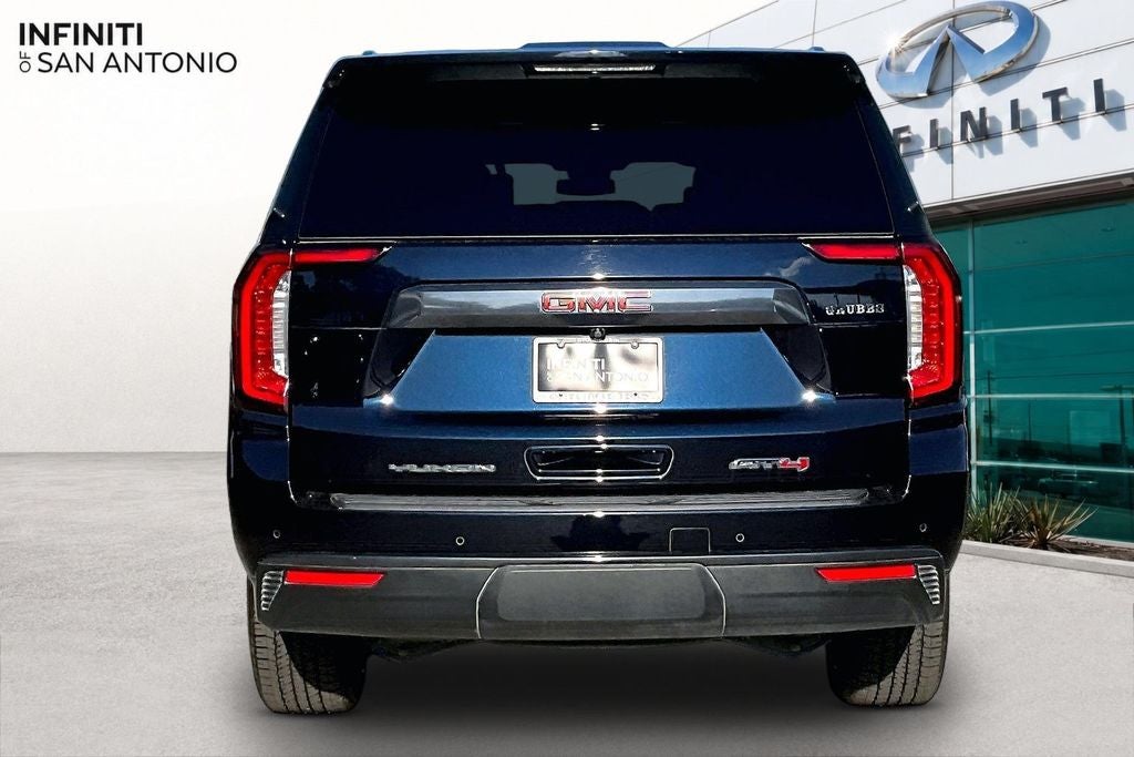 2023 GMC Yukon XL AT4