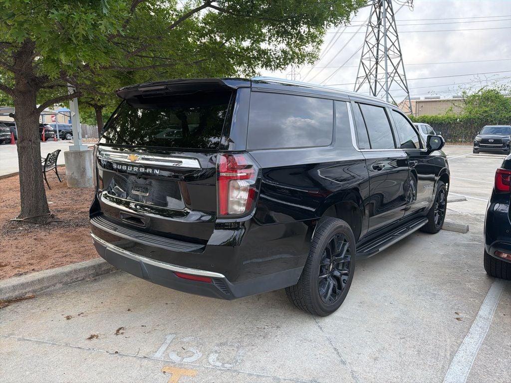 2023 Chevrolet Suburban LS