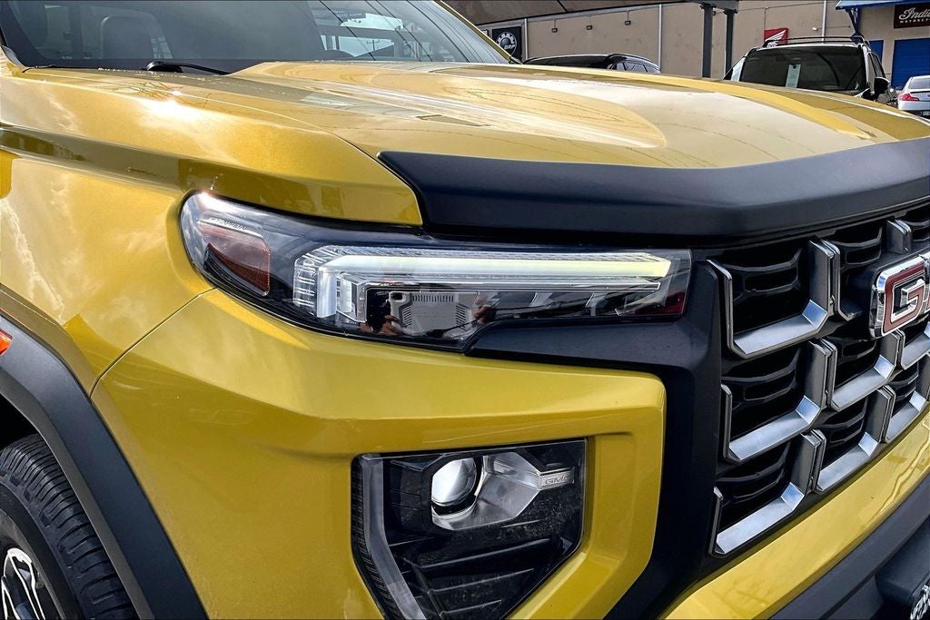 2023 GMC Canyon AT4
