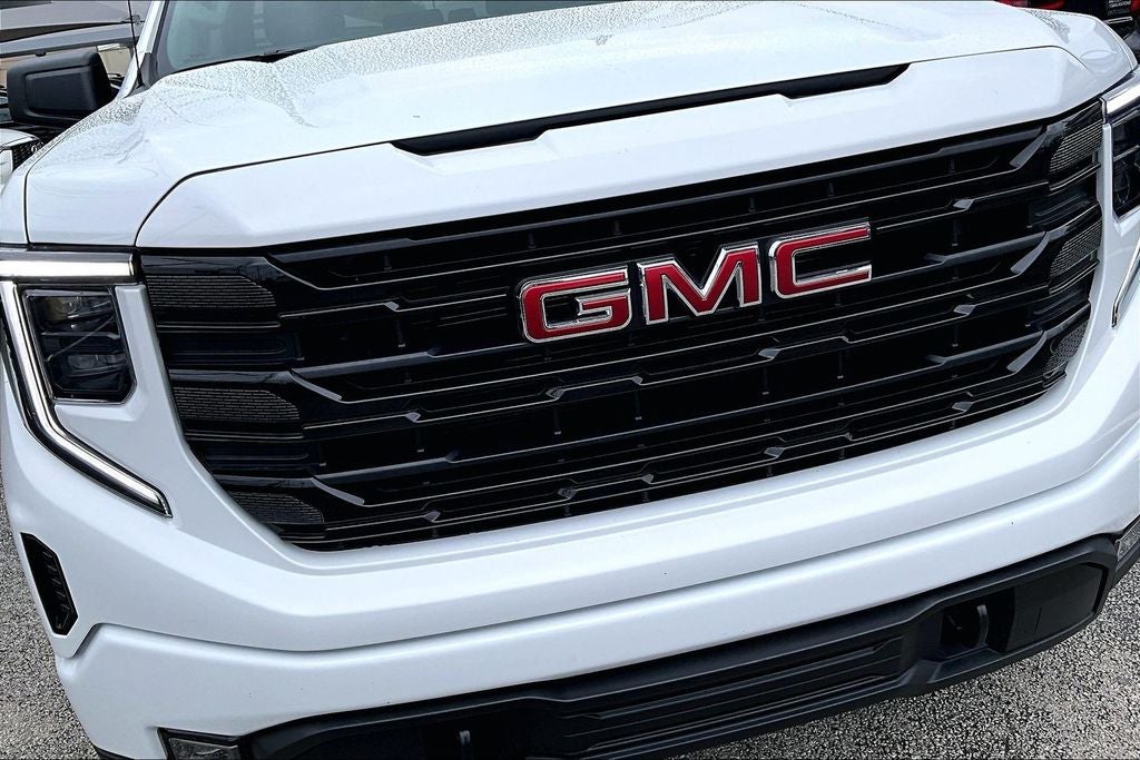 2025 GMC Sierra 1500 Elevation