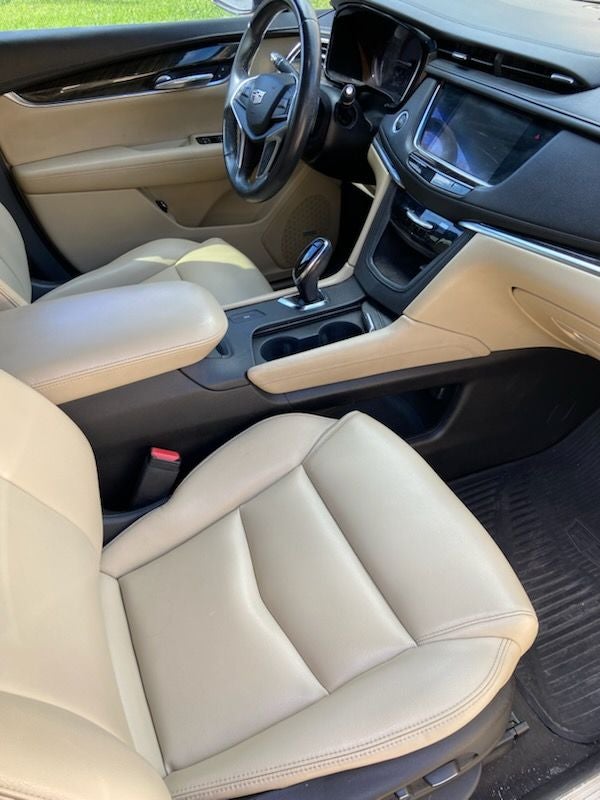 2017 Cadillac XT5 Base