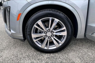 2025 Cadillac XT6 Premium Luxury