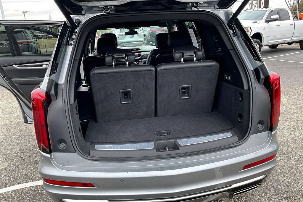 2025 Cadillac XT6 Premium Luxury