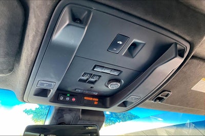 2018 Cadillac Escalade ESV Platinum Edition