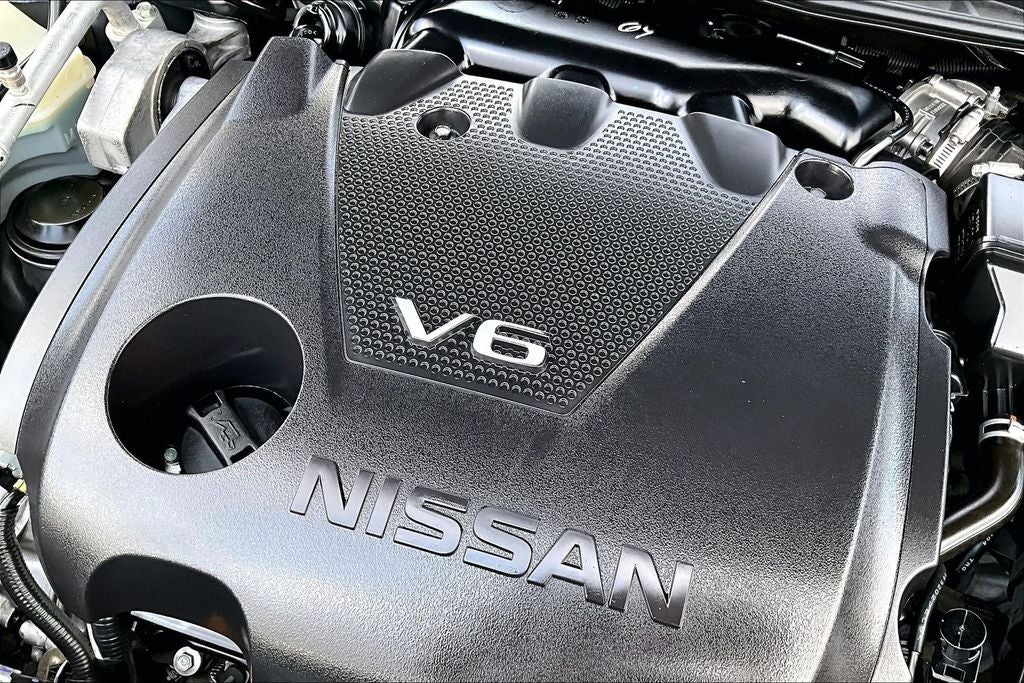 2023 Nissan Maxima SR