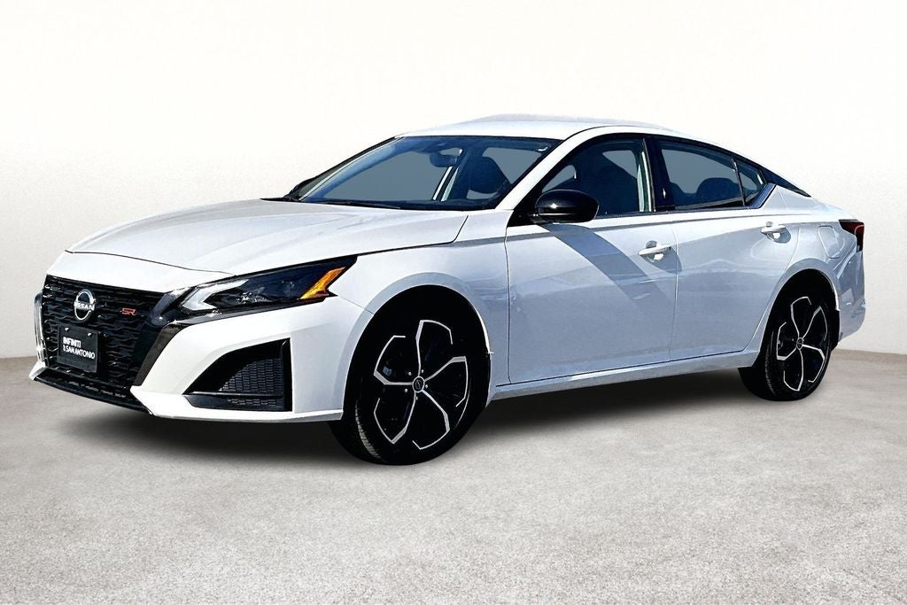 2025 Nissan Altima 2.5 SR