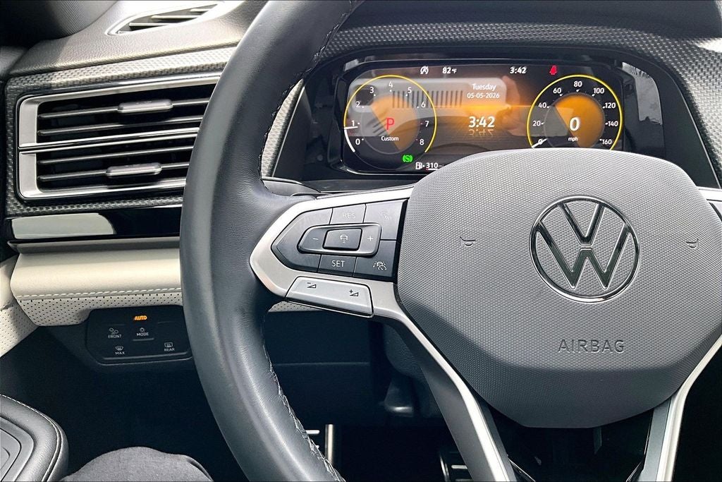 2024 Volkswagen Atlas Cross Sport 2.0T SEL Premium R-Line