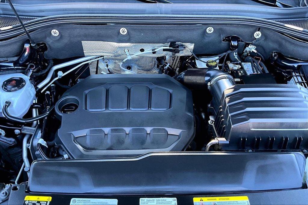 2024 Volkswagen Atlas Cross Sport 2.0T SEL Premium R-Line