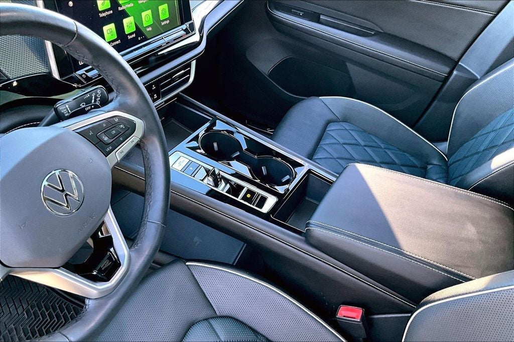 2024 Volkswagen Atlas Cross Sport 2.0T SEL Premium R-Line