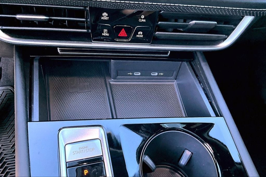 2024 Volkswagen Atlas Cross Sport 2.0T SEL Premium R-Line