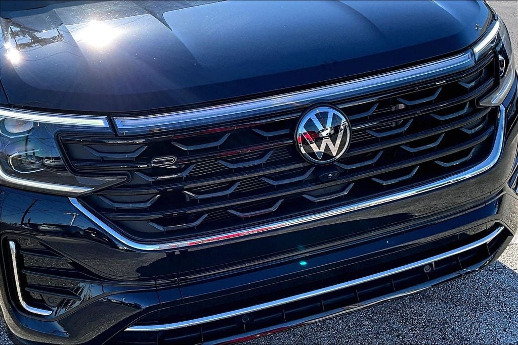 2024 Volkswagen Atlas Cross Sport 2.0T SEL Premium R-Line