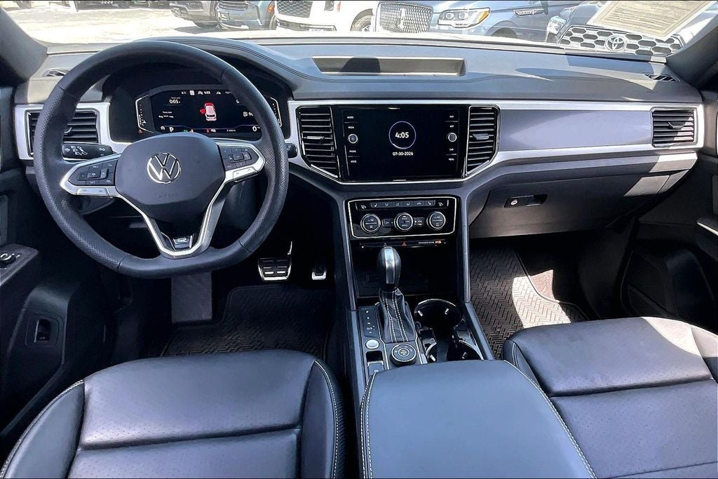 2023 Volkswagen Atlas Cross Sport 2.0T SEL R-Line Black