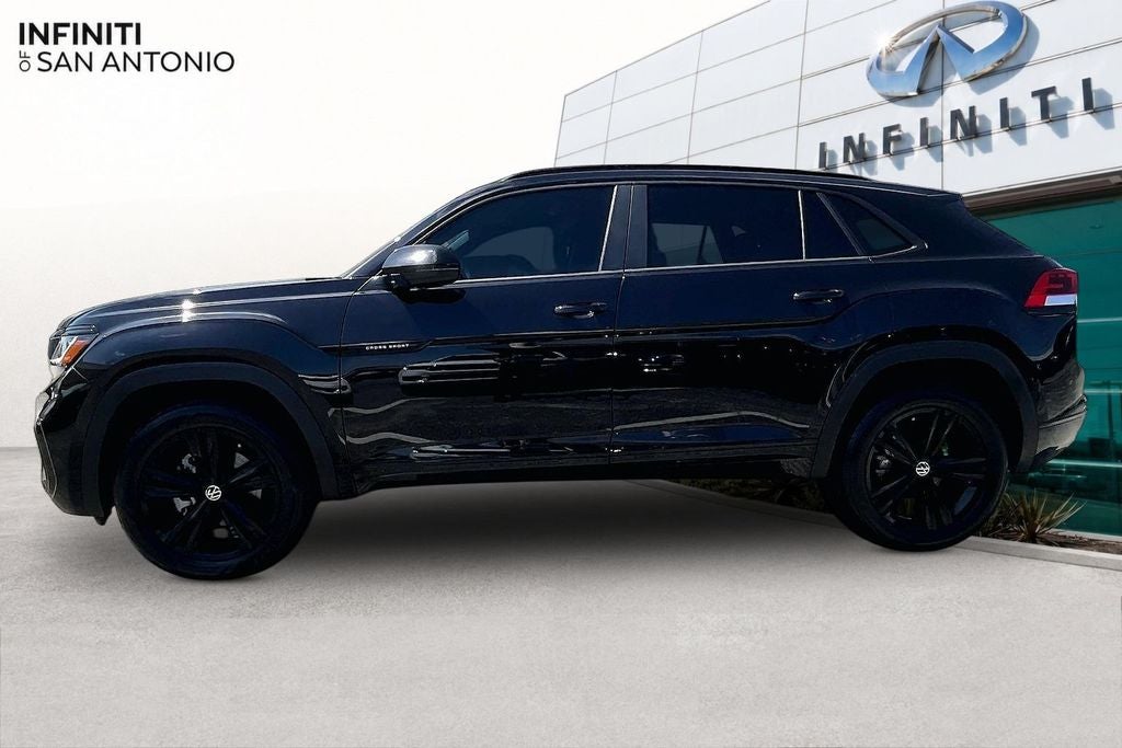 2023 Volkswagen Atlas Cross Sport 2.0T SEL R-Line Black