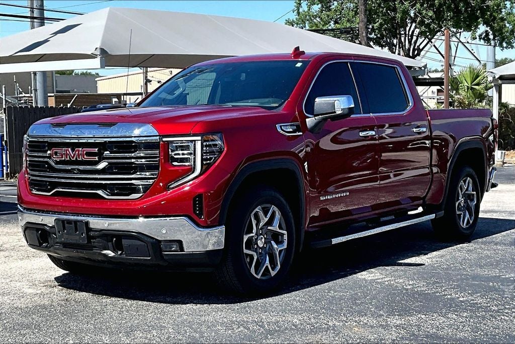 2025 GMC Sierra 1500 SLT