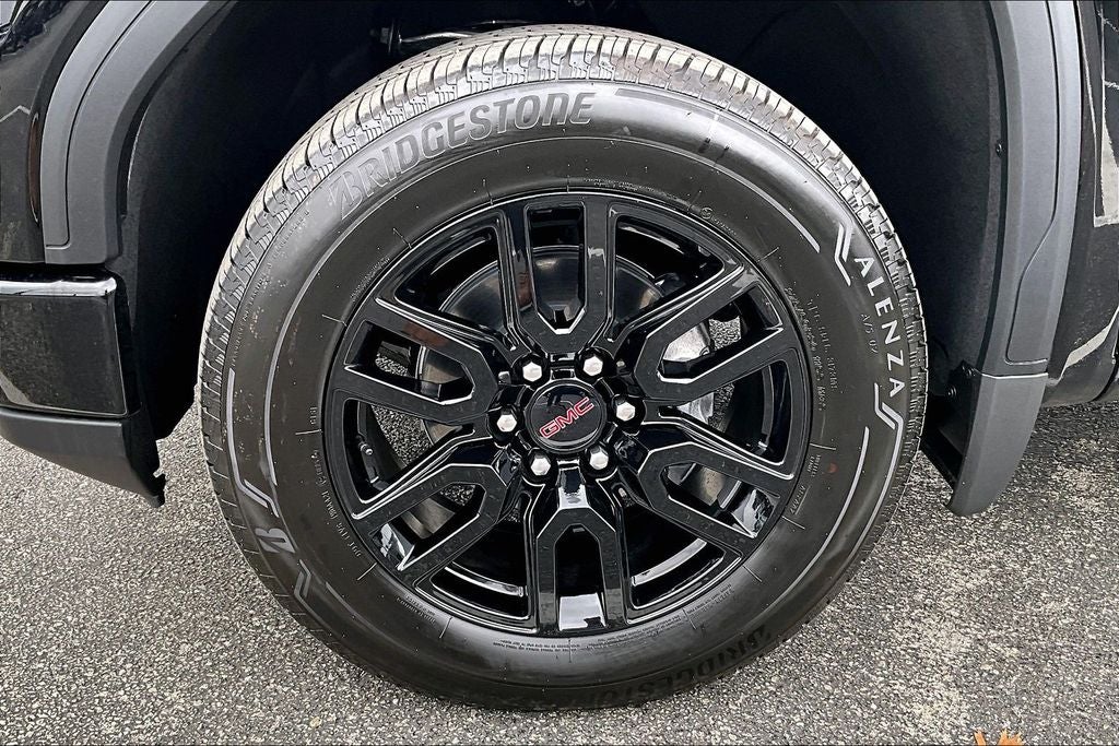 2025 GMC Sierra 1500 Elevation