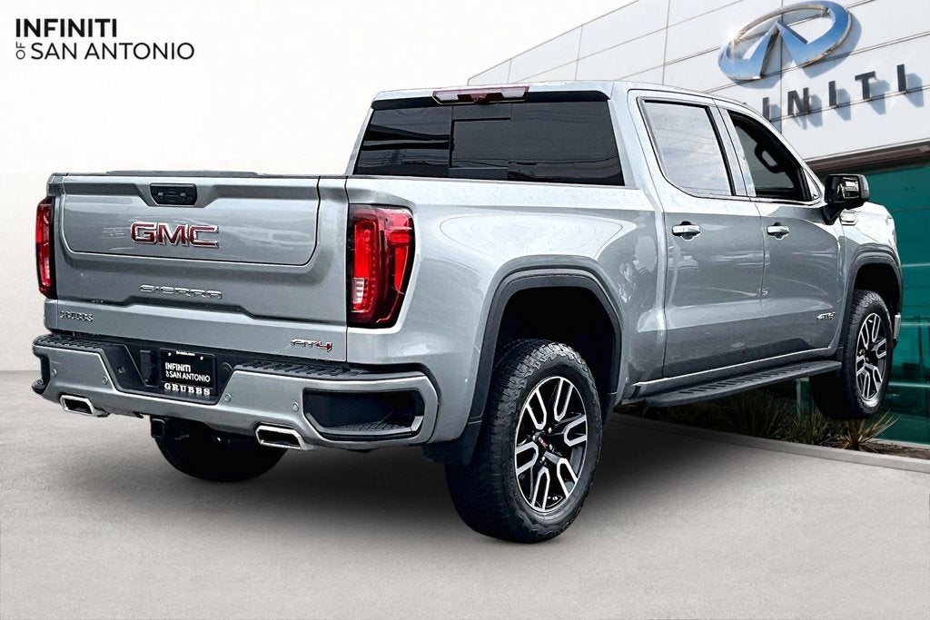 2025 GMC Sierra 1500 AT4