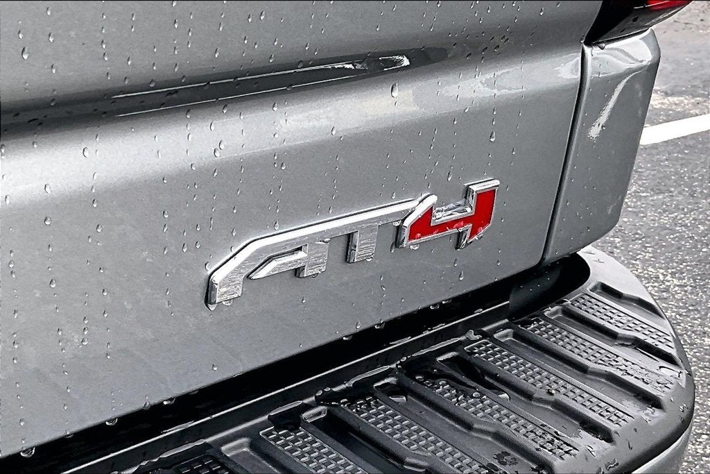 2025 GMC Sierra 1500 AT4