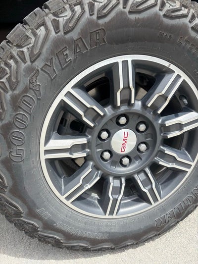 2024 GMC Sierra 1500 AT4