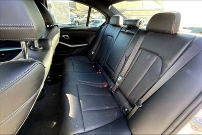 2025 BMW 3 Series 330i