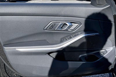 2025 BMW 3 Series 330i xDrive
