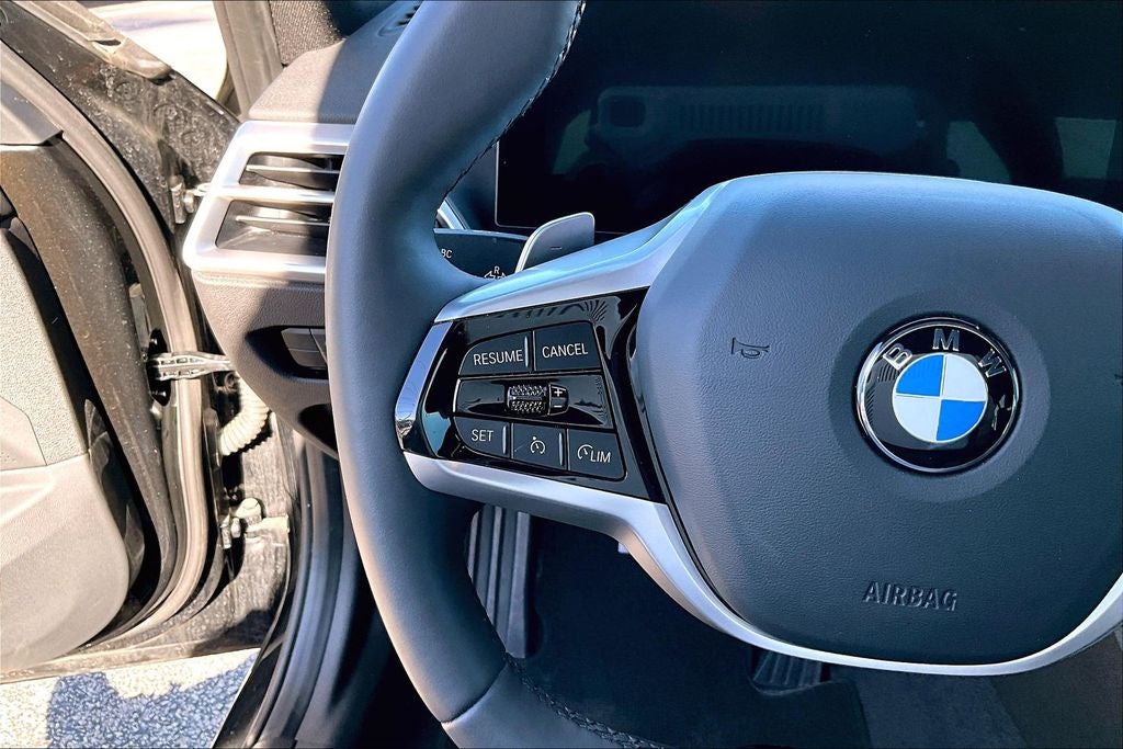 2025 BMW 3 Series 330i xDrive