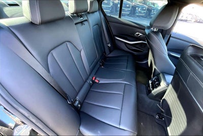 2025 BMW 3 Series 330i xDrive