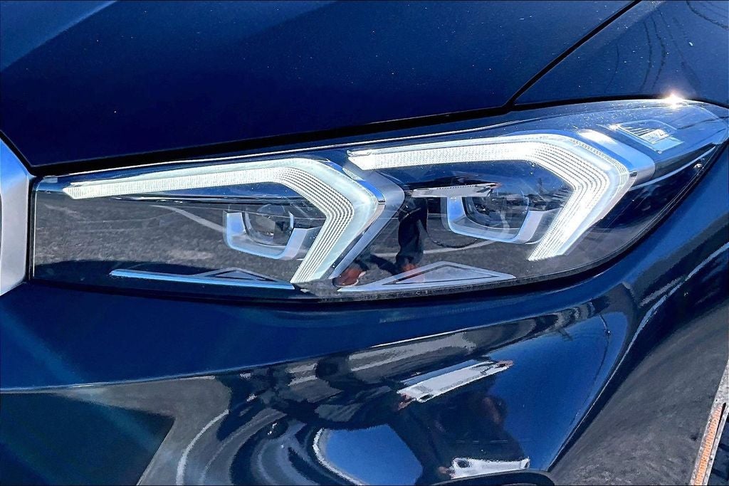 2025 BMW 3 Series 330i xDrive