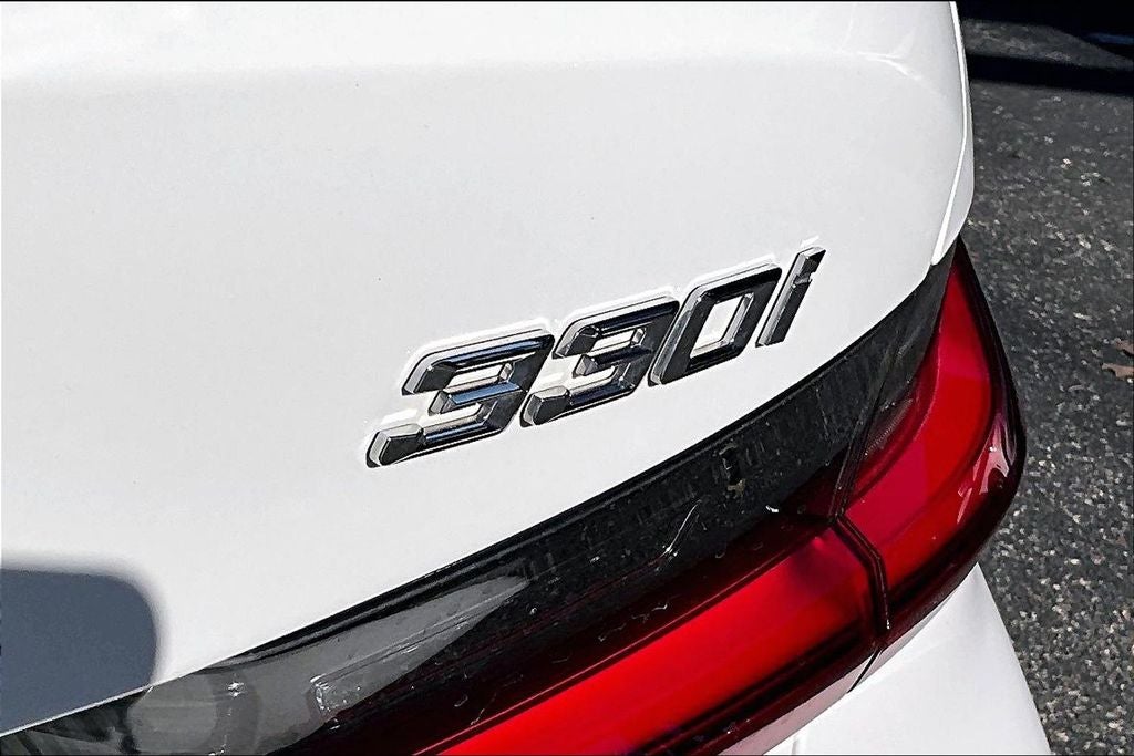 2025 BMW 3 Series 330i xDrive