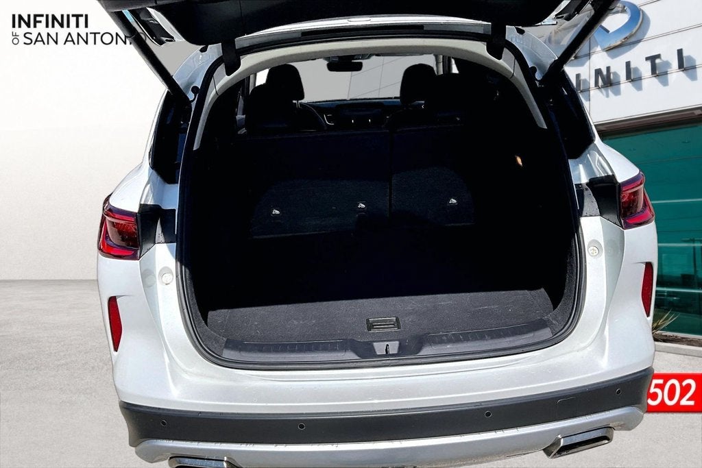 2023 INFINITI QX50 LUXE