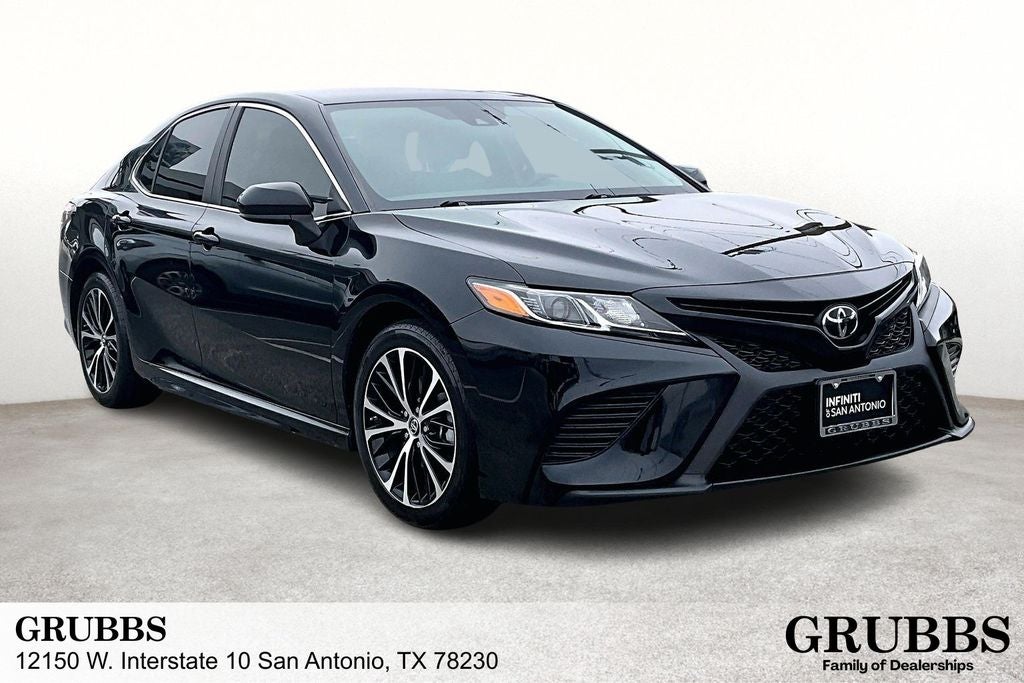 2019 Toyota Camry SE